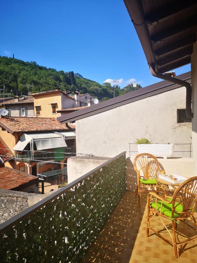 Casa Caterina 2 Storey House, With A Mountain View Тосколано Мадерно Екстериор снимка